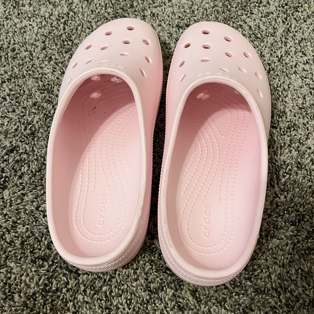 Crocs - Picture 2 of 5